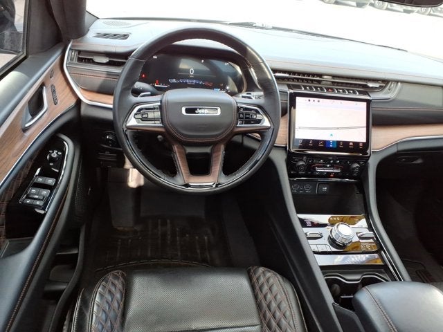 2022 Jeep Grand Cherokee Summit