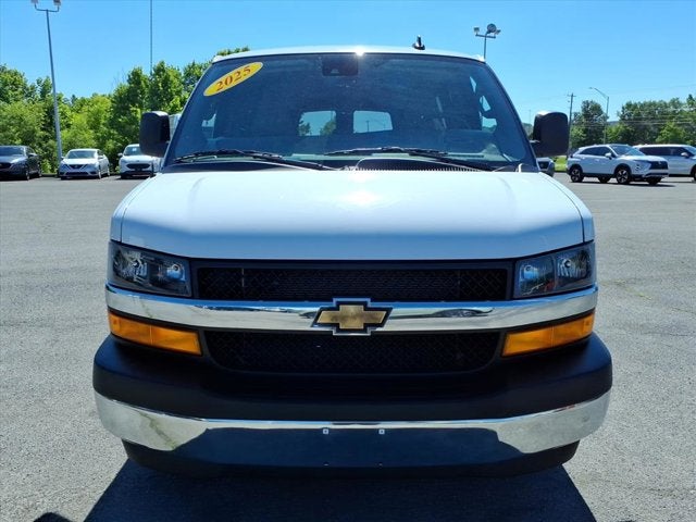 2025 Chevrolet Express LT Passenger