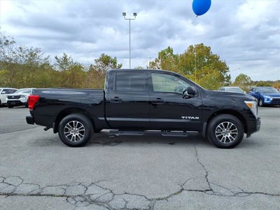 2024 Nissan Titan SV