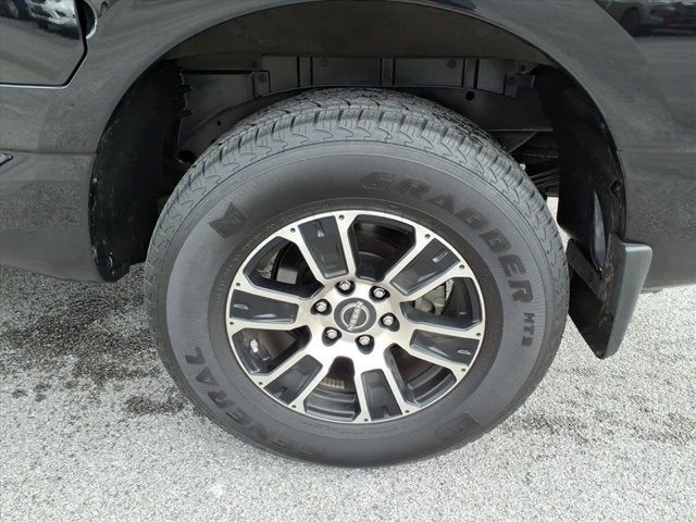 2024 Nissan Titan SV