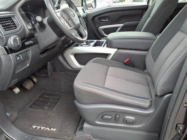 2024 Nissan Titan SV