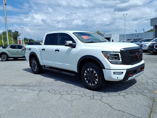 2024 Nissan Titan PRO-4X