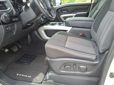 2024 Nissan Titan XD SV