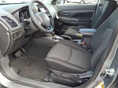 2027 Mitsubishi Outlander Sport LE