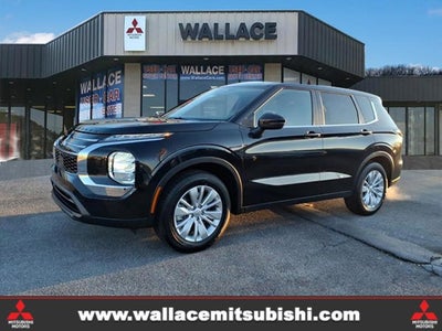 2025 Mitsubishi Outlander ES