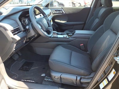 2026 Mitsubishi Outlander ES