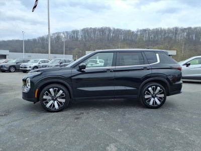 2026 Mitsubishi Outlander SE