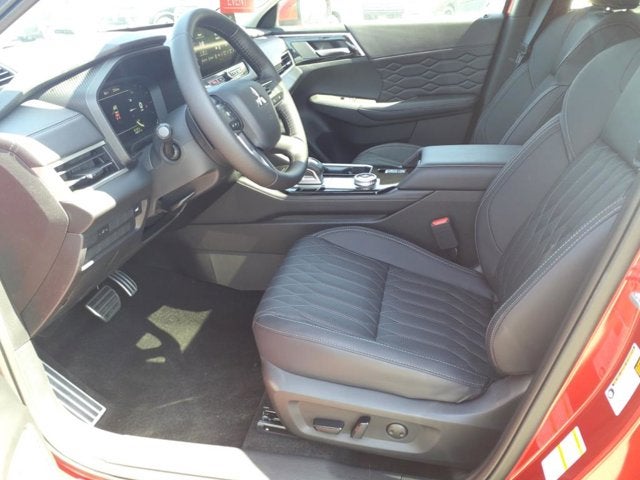 2025 Mitsubishi Outlander SEL