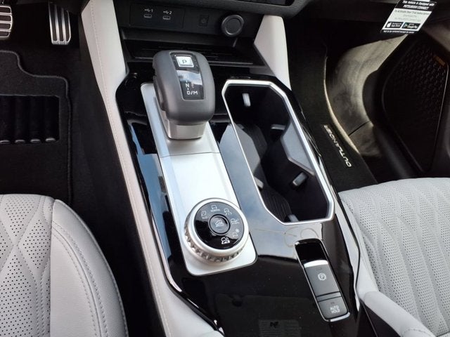 2025 Mitsubishi Outlander SEL Platinum Edition