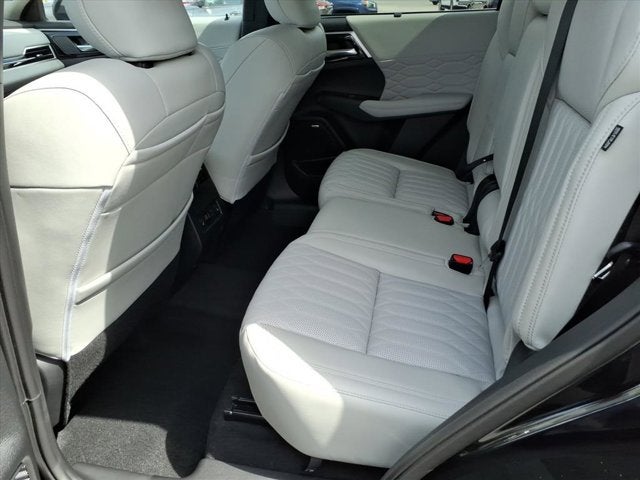 2026 Mitsubishi Outlander SEL